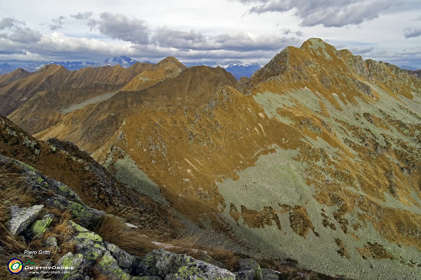 77 Dal Valegino Cima Cadelle versante sud.JPG -                                